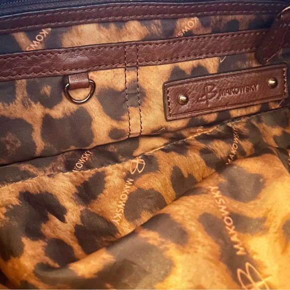 B Makowsky Pebbled Brown Leather Handbag Double Strap Bronze Hardware EUC - Picture 9 of 10